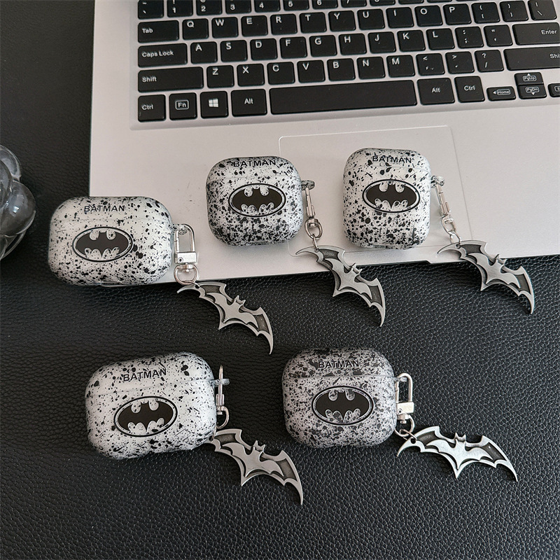 3D Printing Keychain - เคสสำหรับ Airpods 4, เคสหูฟังลายการ์ตูนแบทแมน 3 มิติ